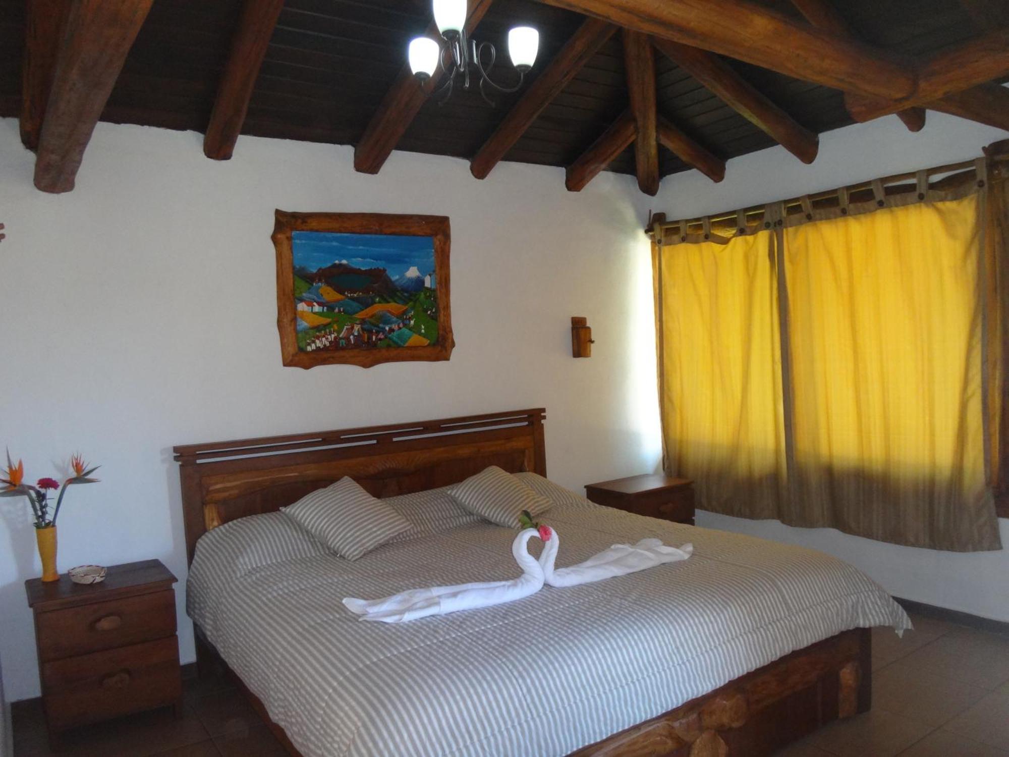 Zaysant Ecolodge Пуэмбо Номер фото