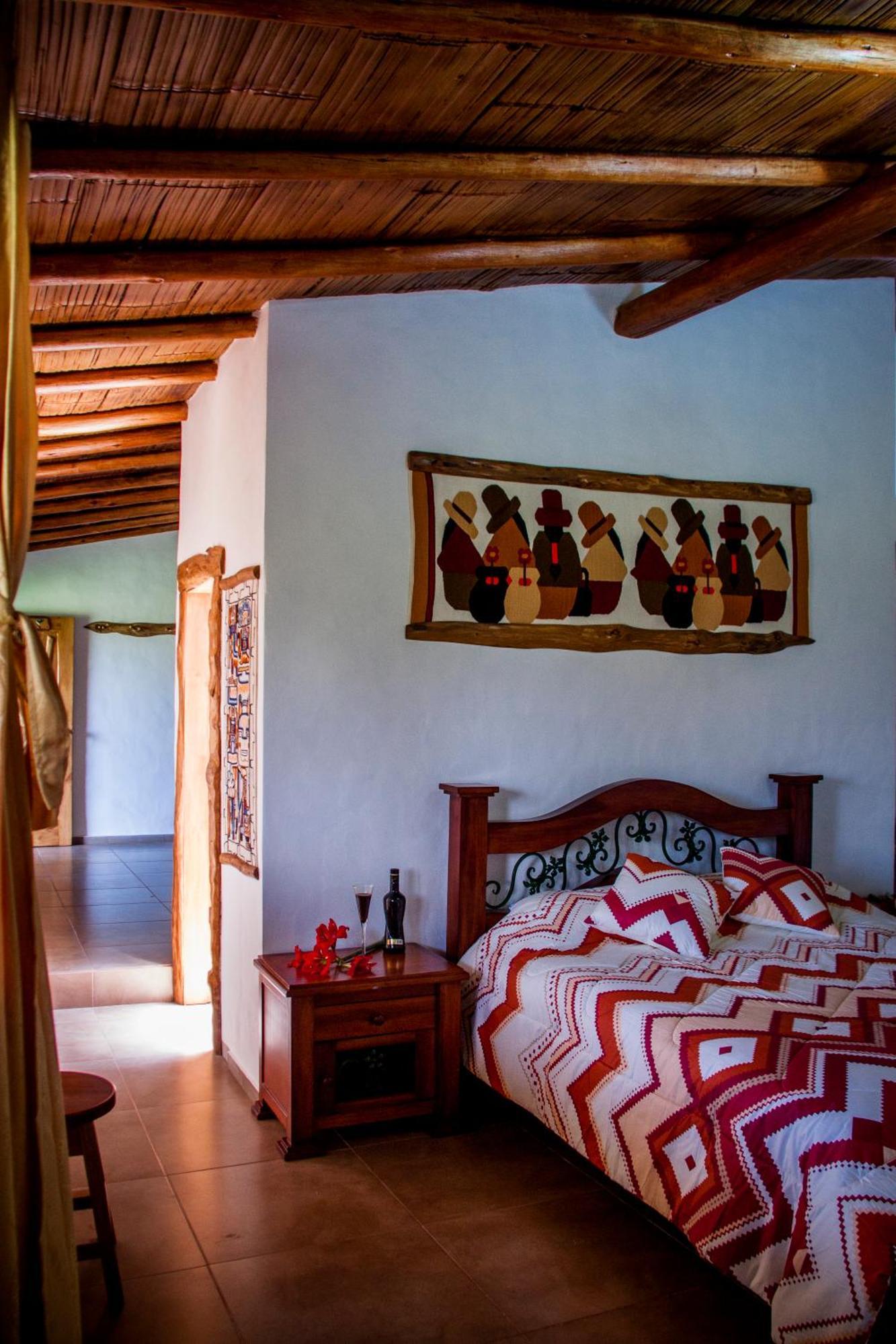 Zaysant Ecolodge Пуэмбо Номер фото